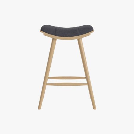 مقاعد كبيرة 